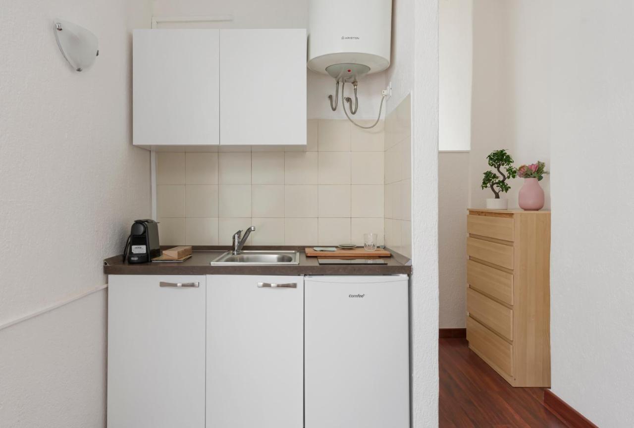 1 Bedroom Apt - Duomo 4 Milan Bagian luar foto