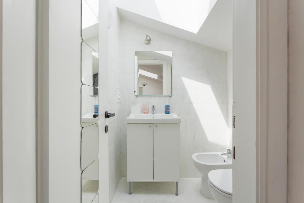 1 Bedroom Apt - Duomo 4 Milan Bagian luar foto